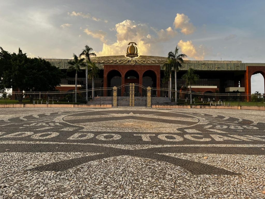 Governo do Tocantins sanciona Lei Orçamentária Anual para 2025; veja valores