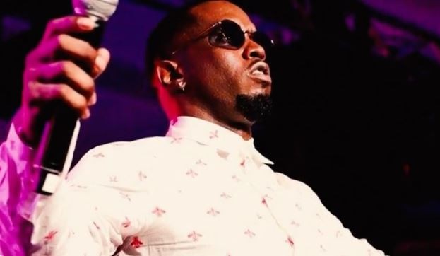 Mulher revela momentos de terror que viveu com P. Diddy: ‘Enfiou uma faca na minha boca’
