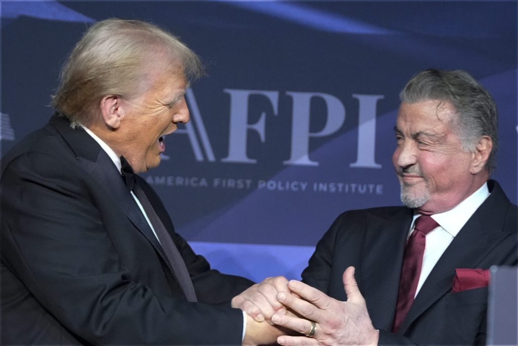 Trump anuncia homenagens a Sylvester Stallone, KISS e Gloria Gaynor