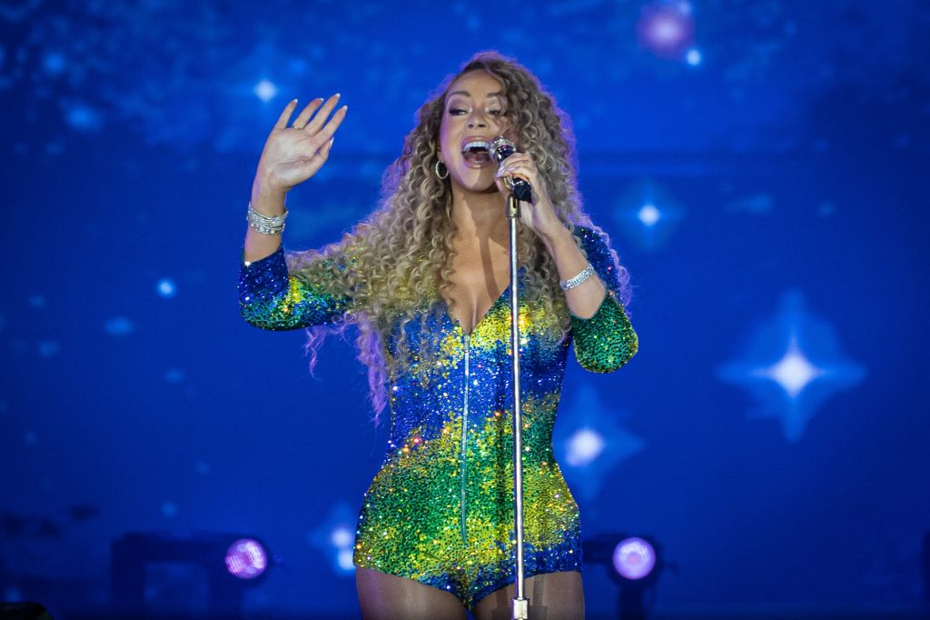 The Town 2025 tem 4º dia com tributos a Tim Maia, ‘calor’ de Ivete e desfile de hits e figurinos de Mariah Carey