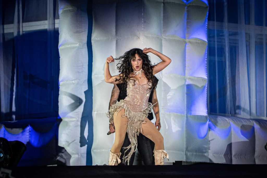 Michel Teló agradece Camila Cabello por ter cantado “Ai Se Eu Te Pego” em seu show no The Town